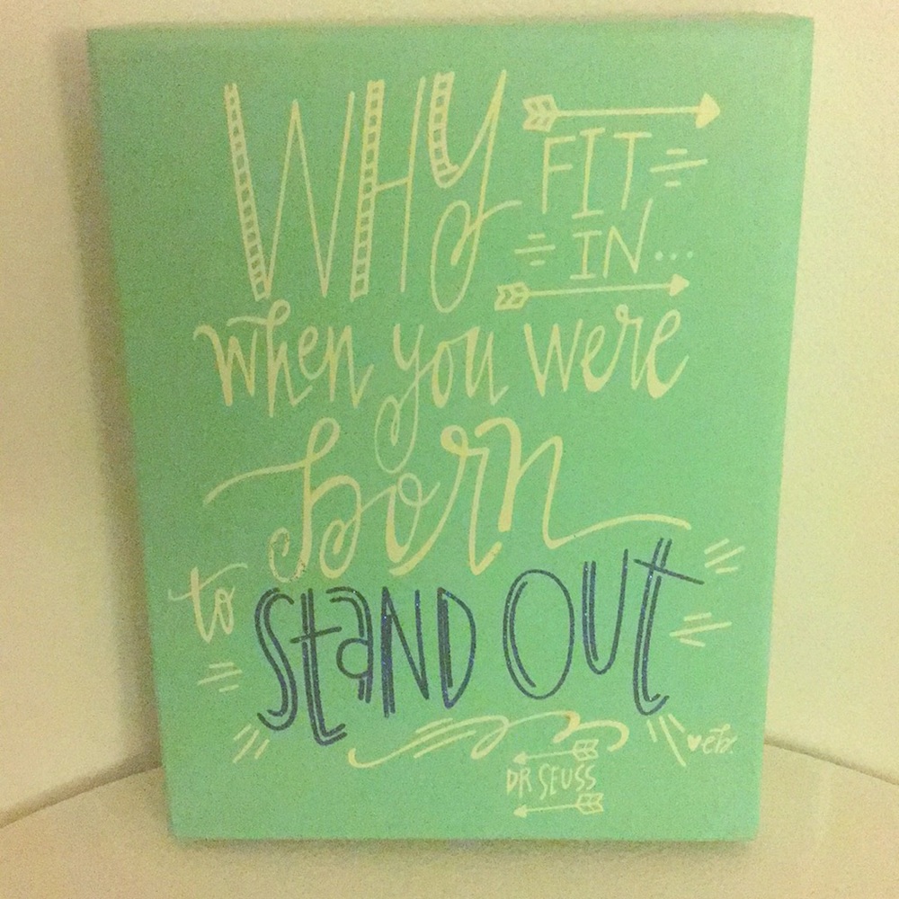 DR. SUES Decoration